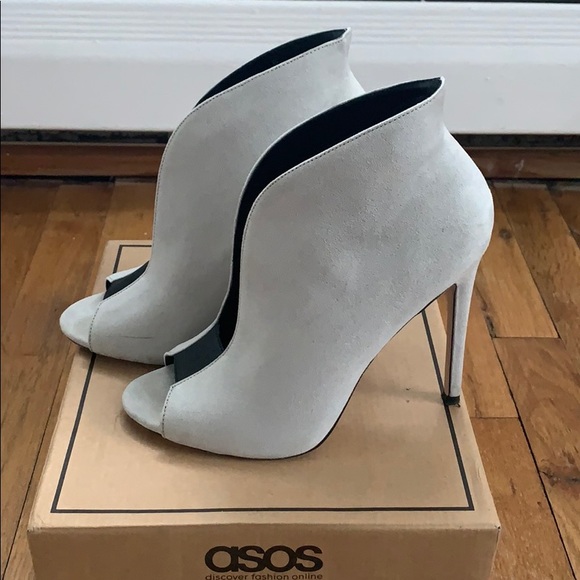 Peep toe booties - Picture 2 of 7